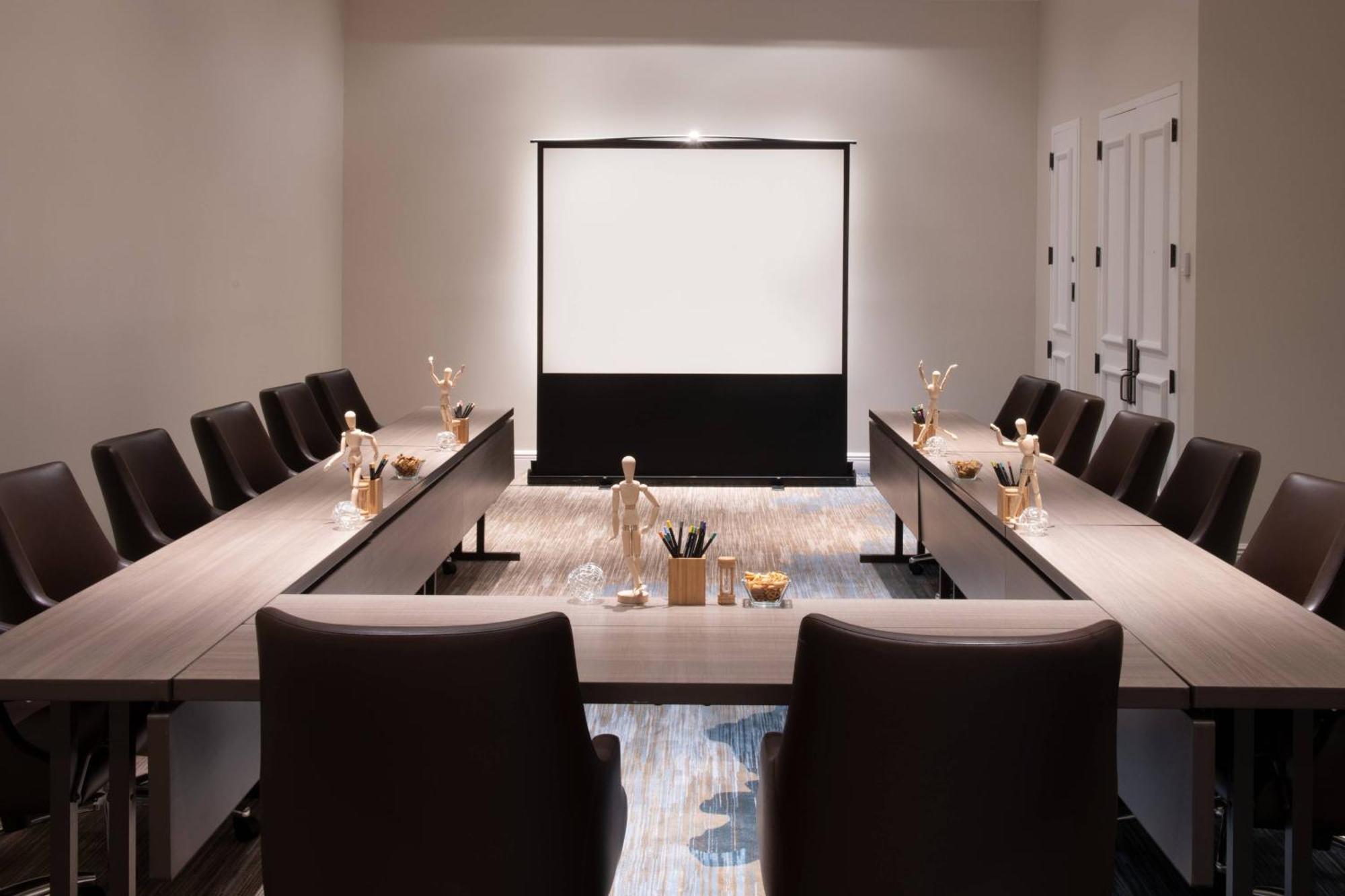 Renaissance Newport Beach Hotel Bagian luar foto