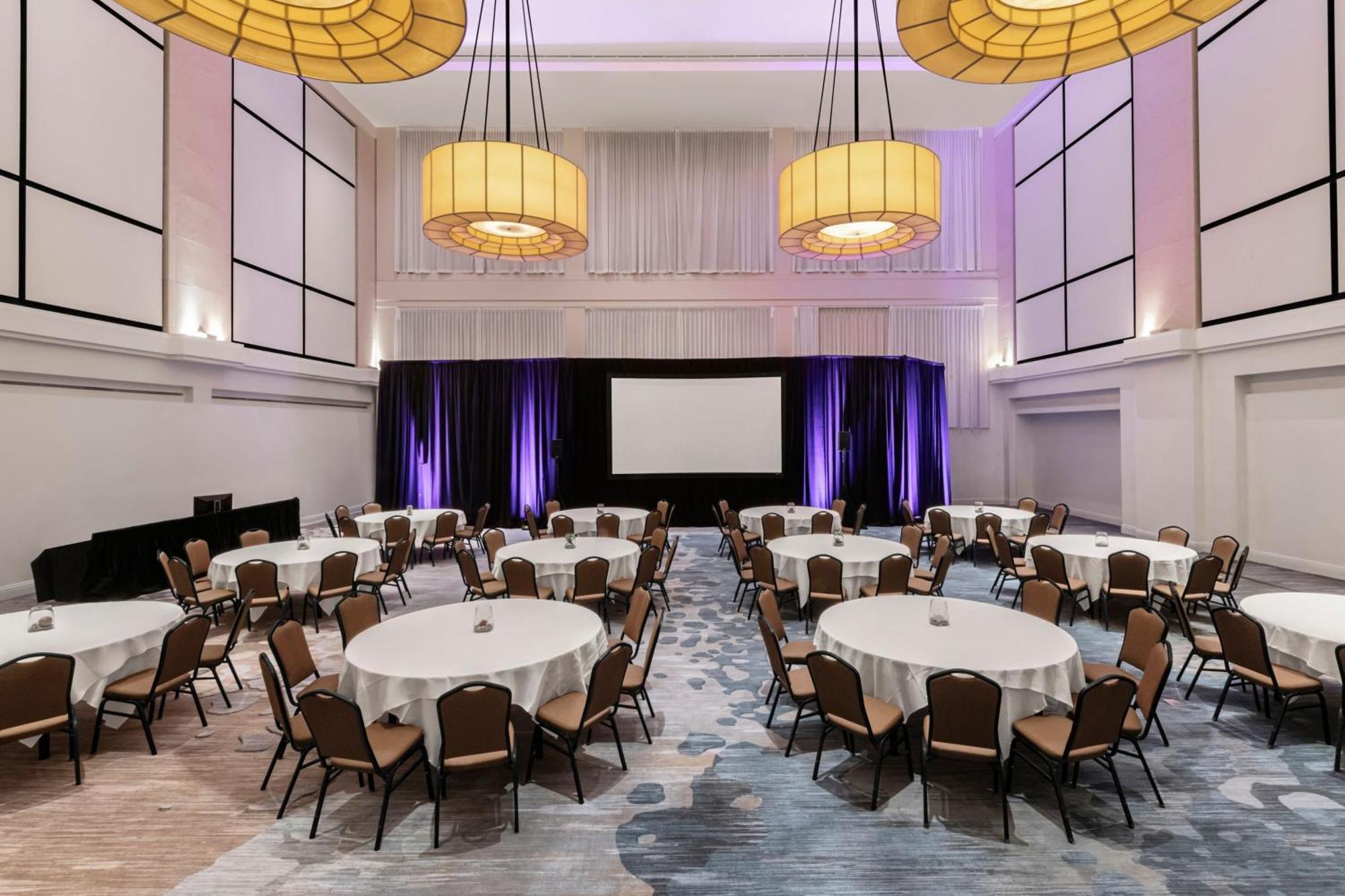 Renaissance Newport Beach Hotel Bagian luar foto