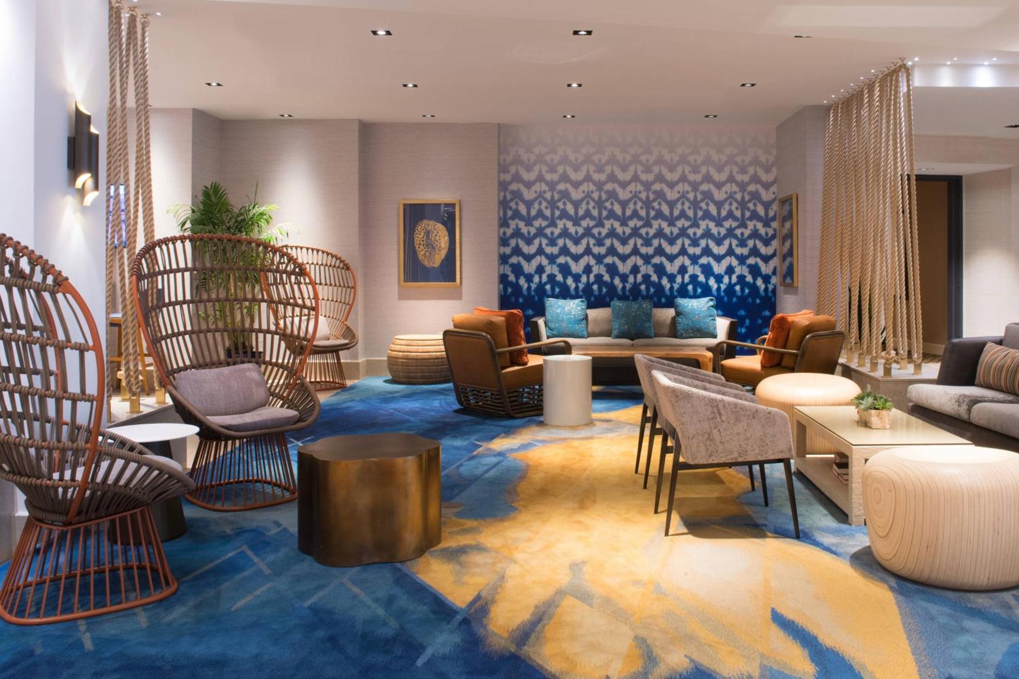 Renaissance Newport Beach Hotel Bagian luar foto